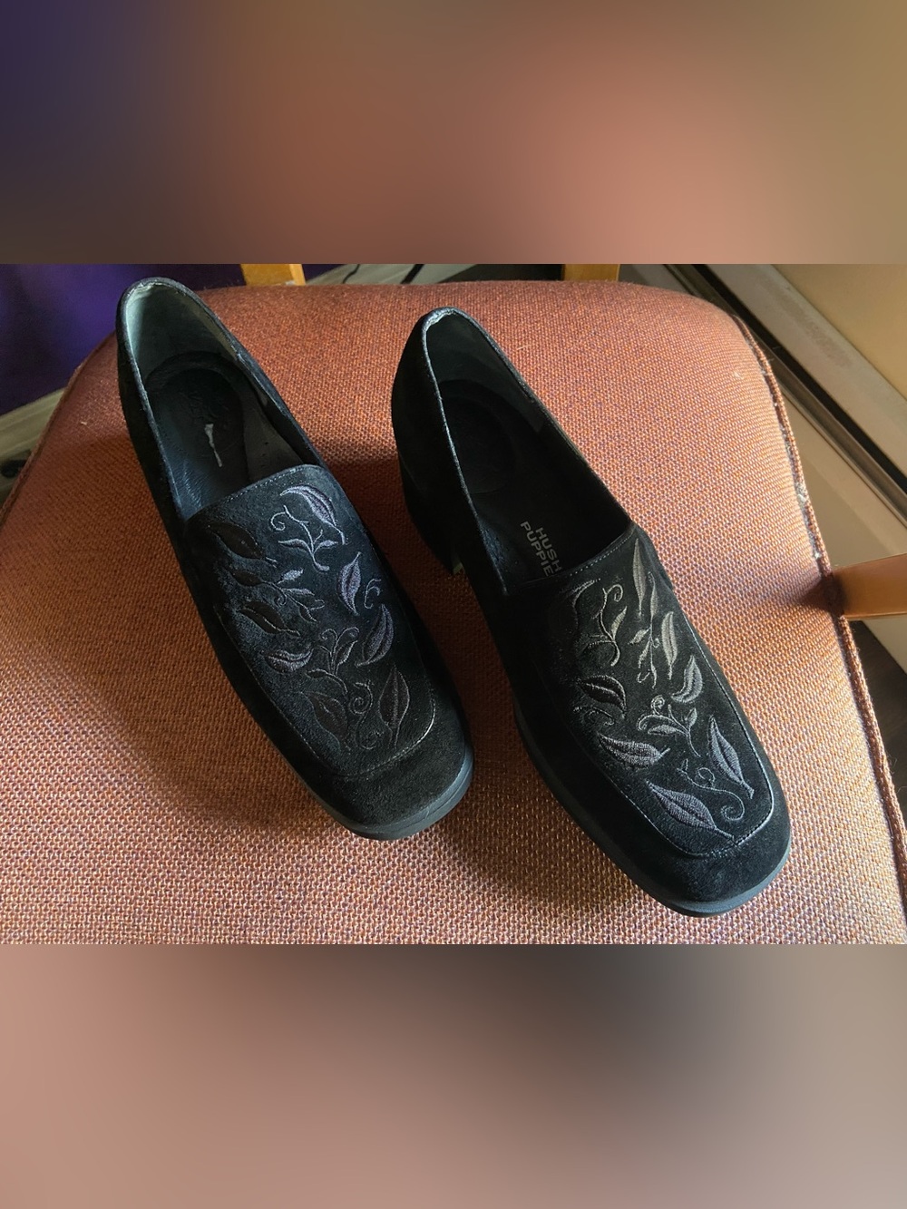 NWOT Hush Puppies Black Suede and Leather Floral Loafers, Men’s 8